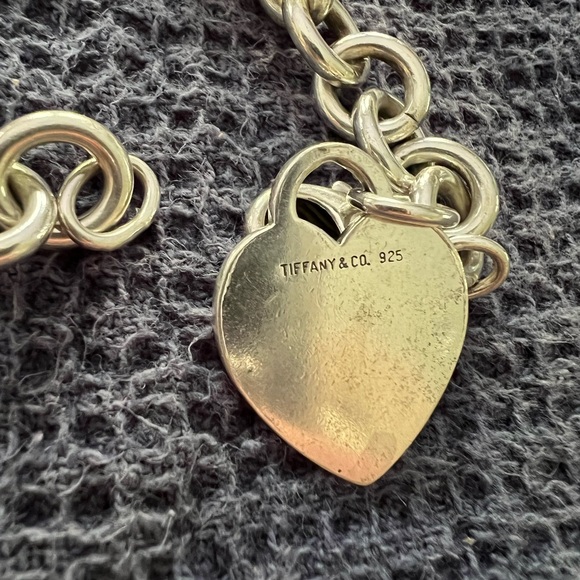 💙💙Tiffany 💙💙 classic heart charm bracelet.Heart blank and can be engraved! - Picture 5 of 6